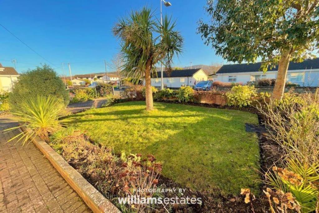 The Barefoot Bungalow In Picturesque Prestatyn Exterior photo